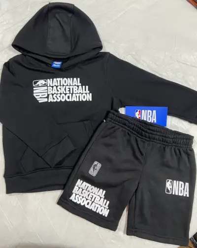 Conjunto deportivo NBA negro para niños - miniatura 1