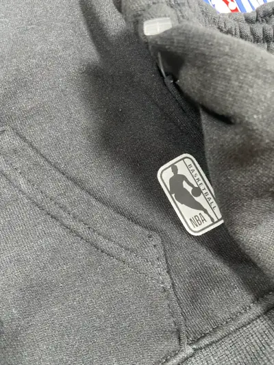 Conjunto deportivo NBA negro para niños - miniatura 4