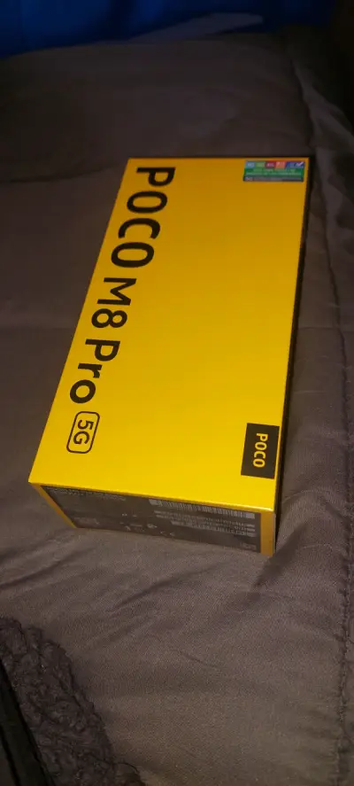Smartphone POCO M8 Pro 5G nuevo en caja - miniatura 1