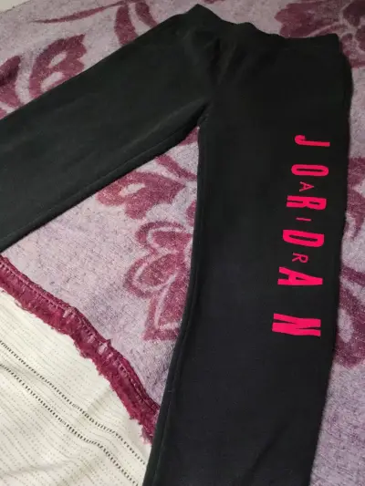 Pantalones deportivos Jordan negros - miniatura 1