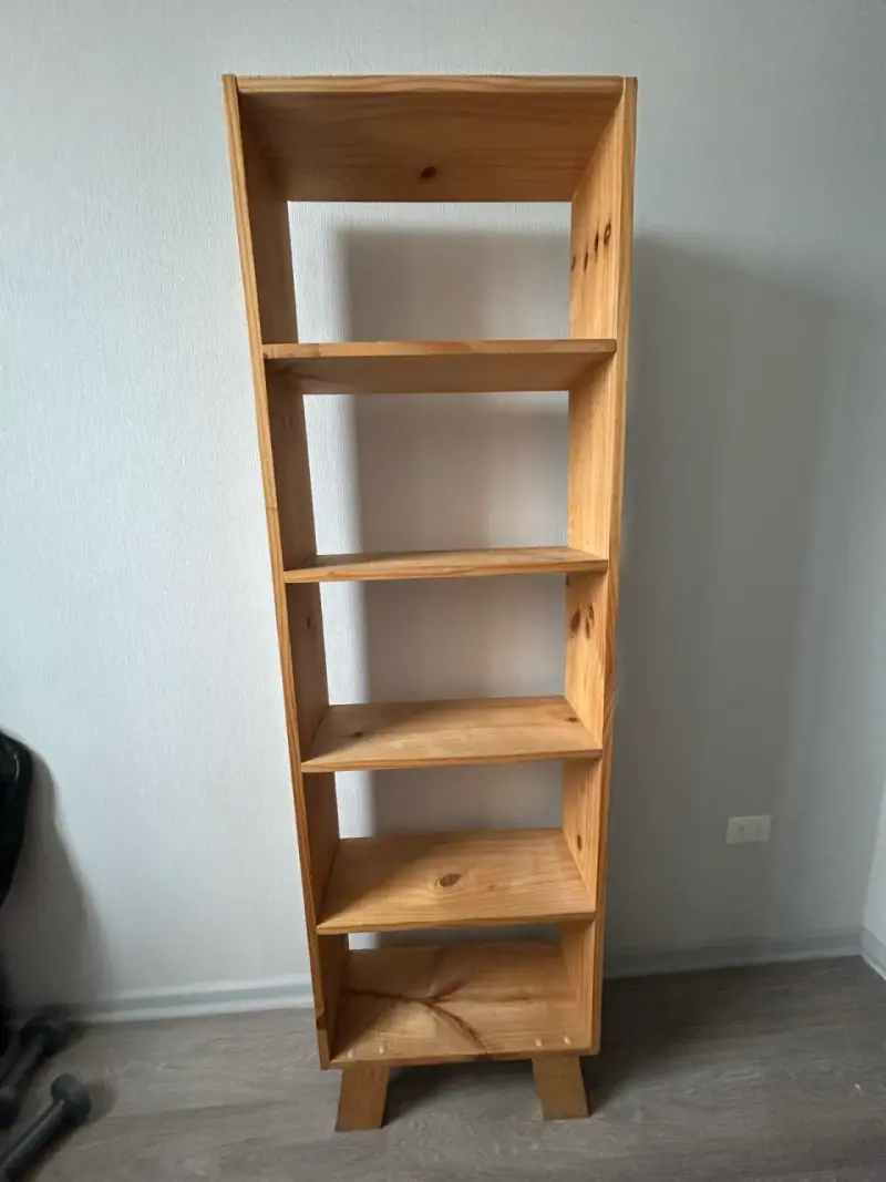 Estantería de madera alta con 5 repisas - 2