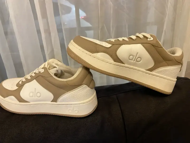 Zapatillas deportivas blancas y beige Alo - 3