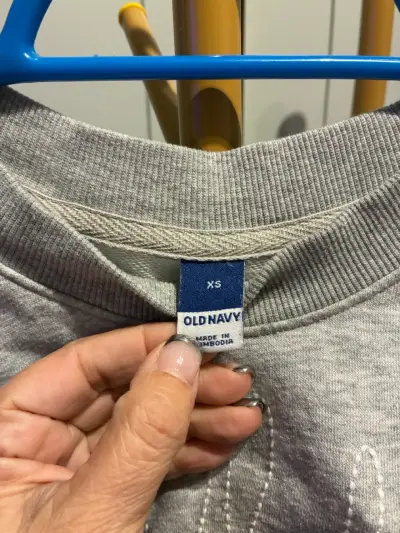 Polerón Mujer Old Navy con bordado - miniatura 3