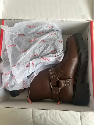Botas de cuero marrón con hebillas Sybilla - miniatura 1