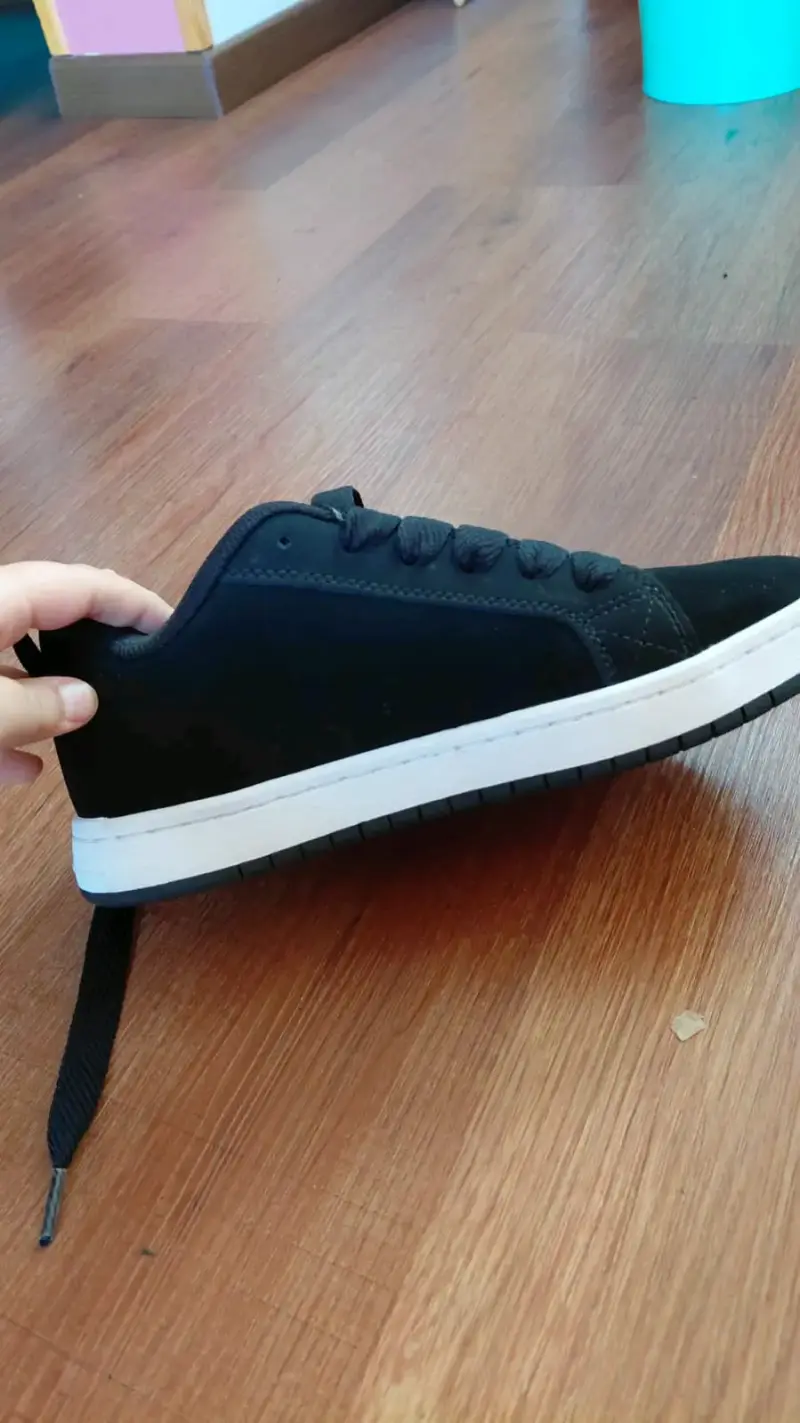 Zapatillas negras dc mujer - 2