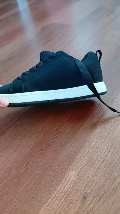 Zapatillas negras dc mujer - miniatura 5