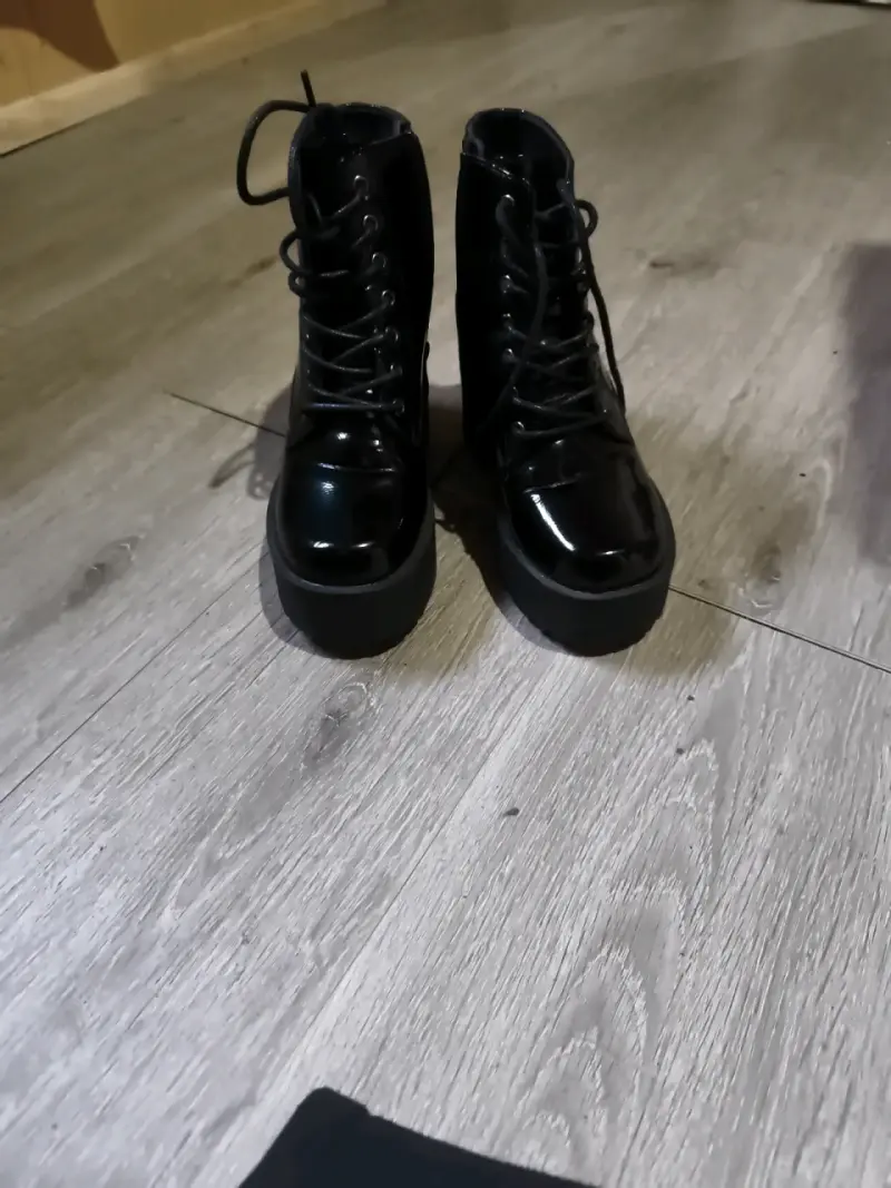 Botines negros de charol con plataforma - 2