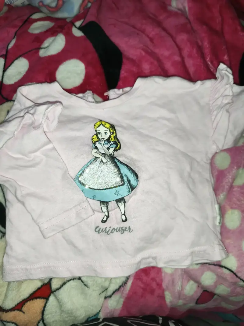 Polera infantil rosa de Alicia en el País de las Maravillas - 1