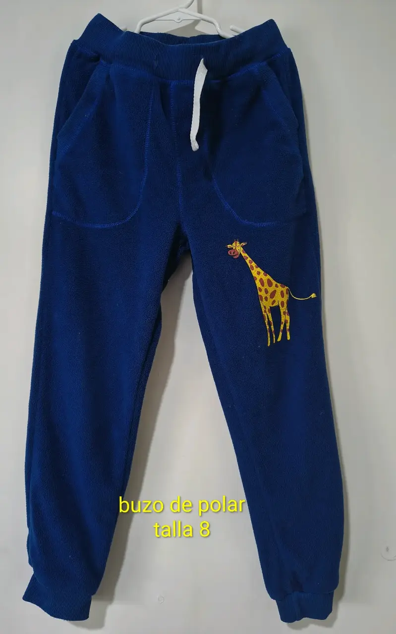 Pantalón de polar azul con jirafa talla 8