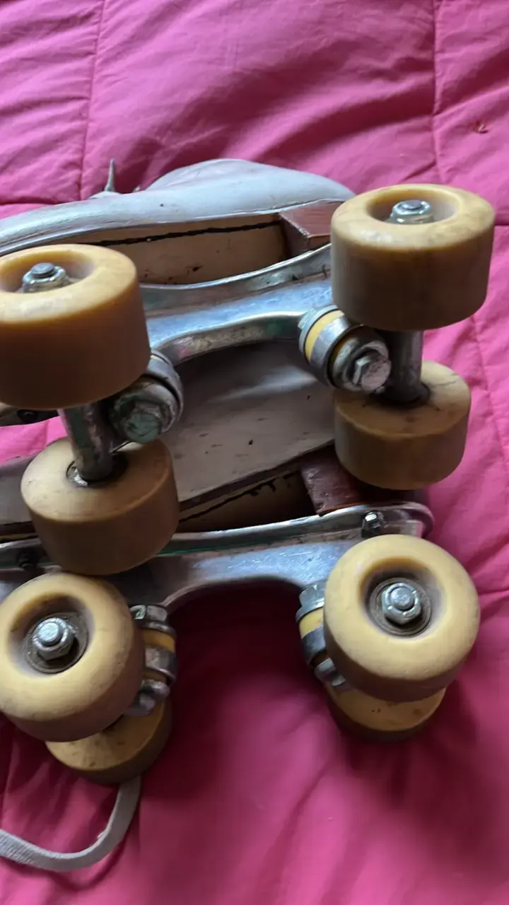 Patines de cuatro ruedas vintage blancos - 3