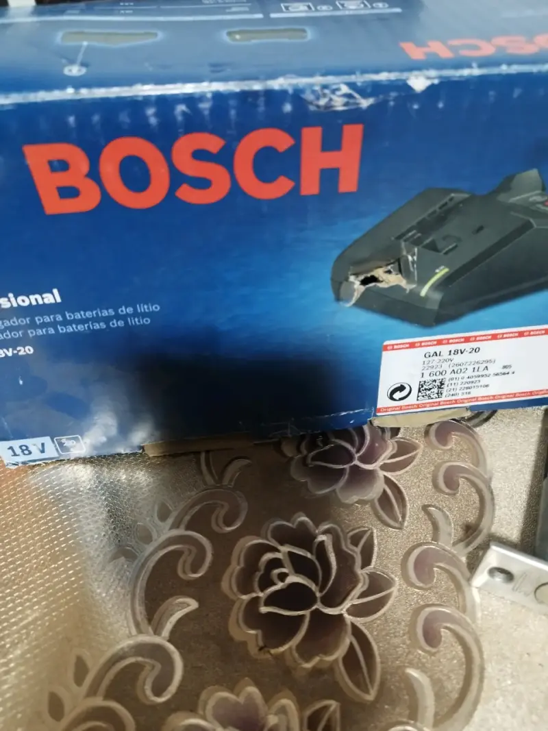 Cargador Bosch GAL 18V-20 para baterías de litio - 1