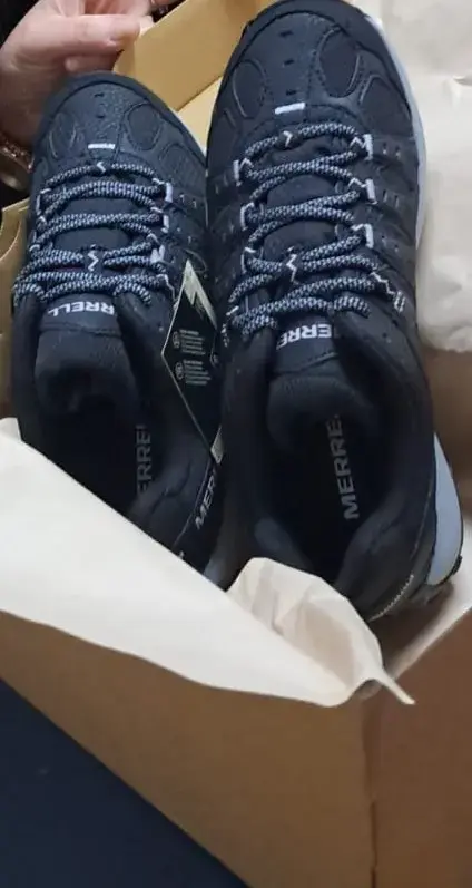 Zapatillas de trekking Merrell negras