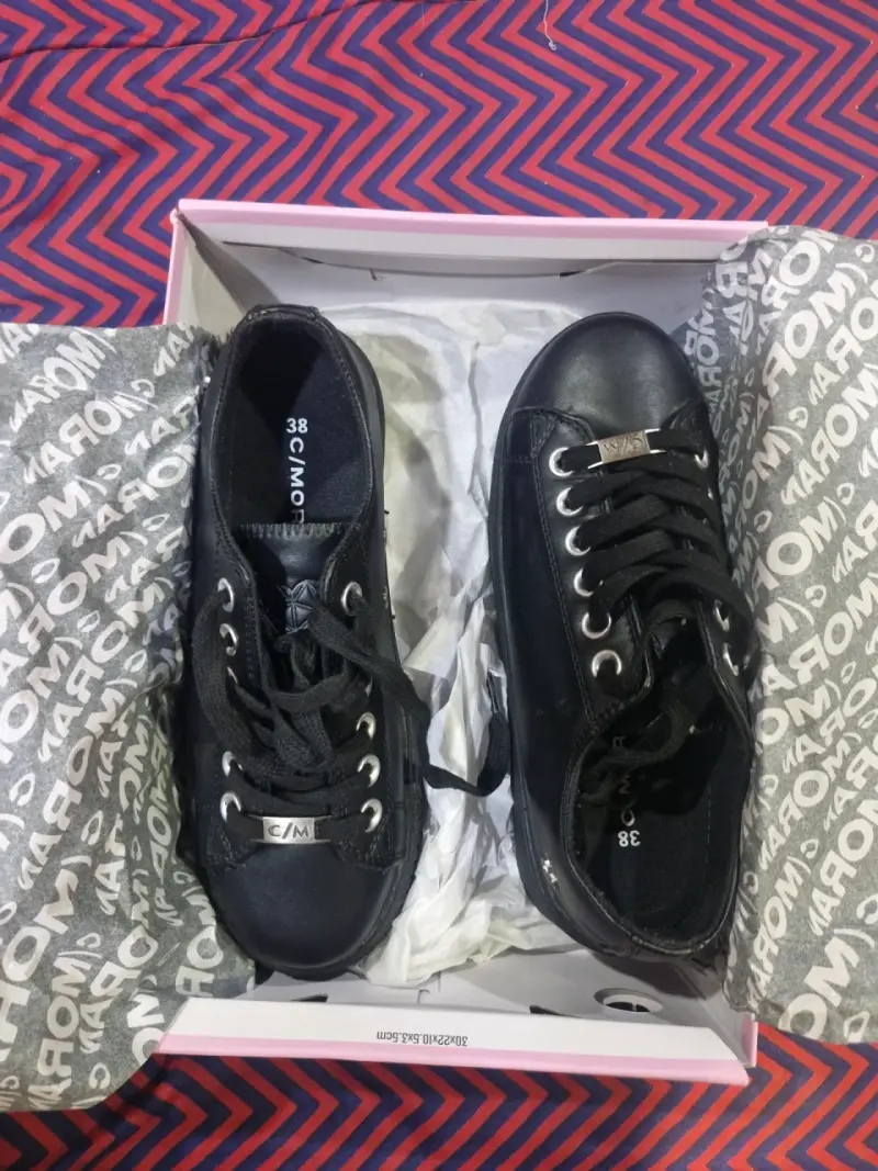 Zapatillas negras C/M para mujer - 4
