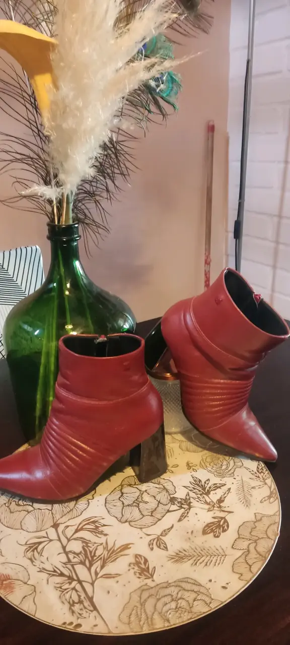 Botines de cuero rojos con tacón grueso - 3