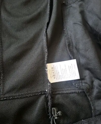 Chaqueta sin manga Doite negro con cierre - miniatura 4