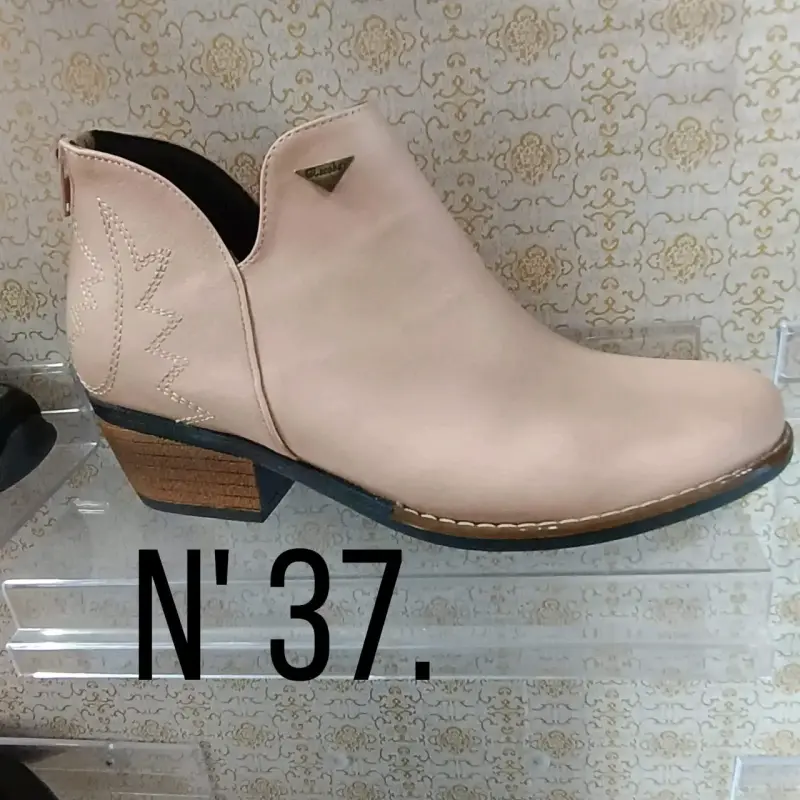 Botines de cuero beige talla 37
