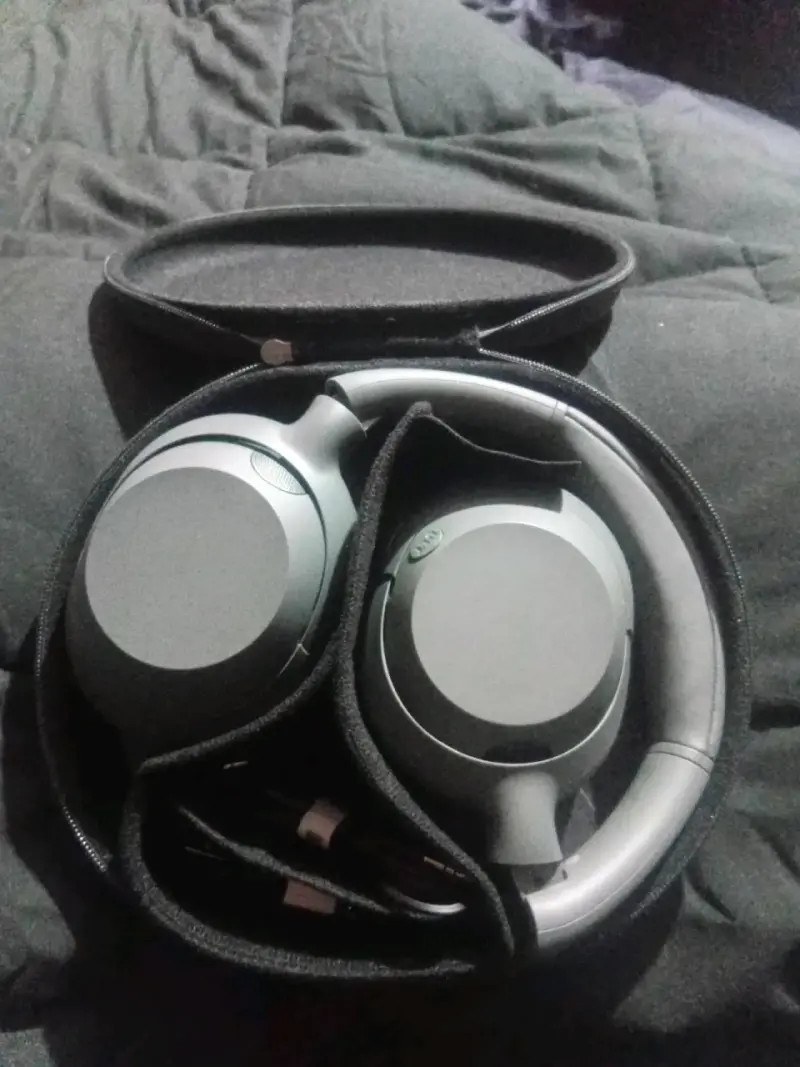 Auriculares inalámbricos con cancelación de ruido - 1