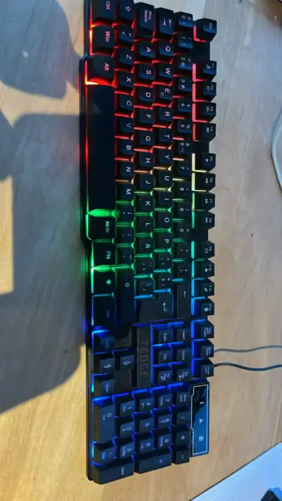 Teclado gamer - miniatura 1
