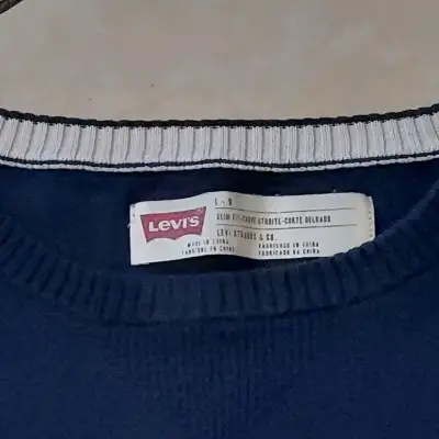 Suéter Levis azul marino ajustado L - miniatura 2