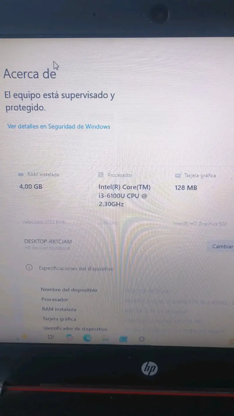 Notebook HP Pavilion rojo  en excelente estado - 4