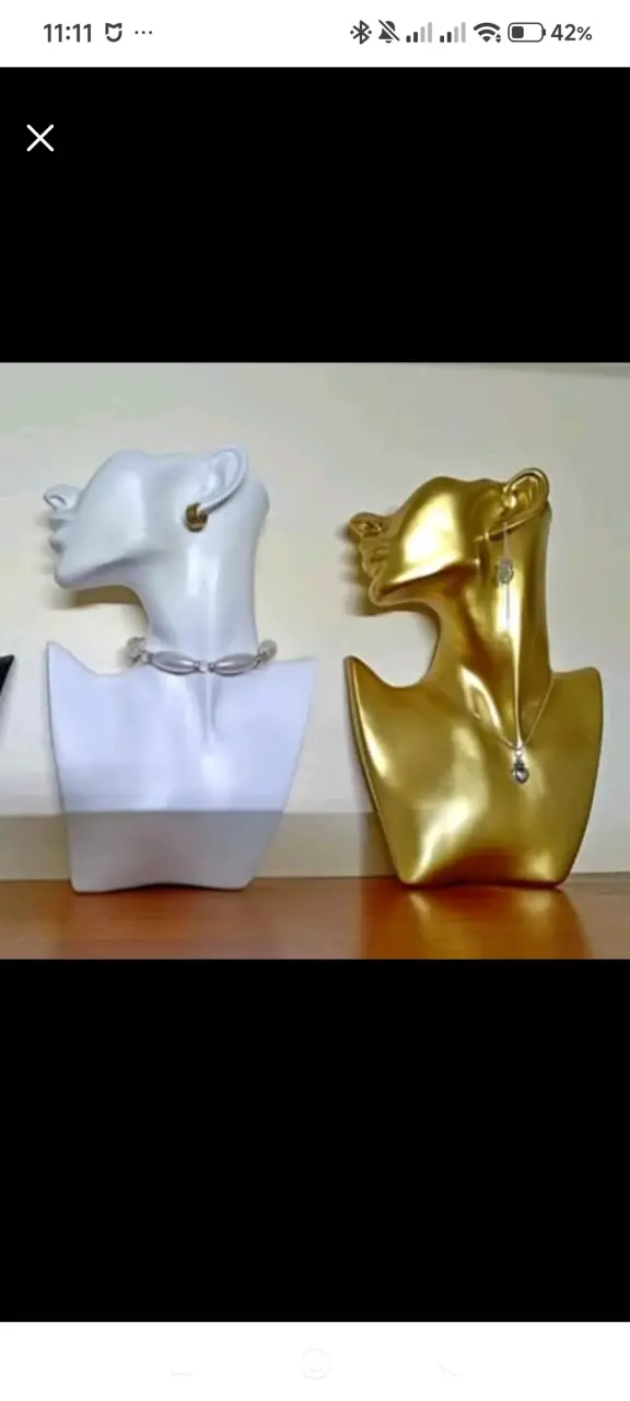 Busto moderno para exhibición de joyas - 2