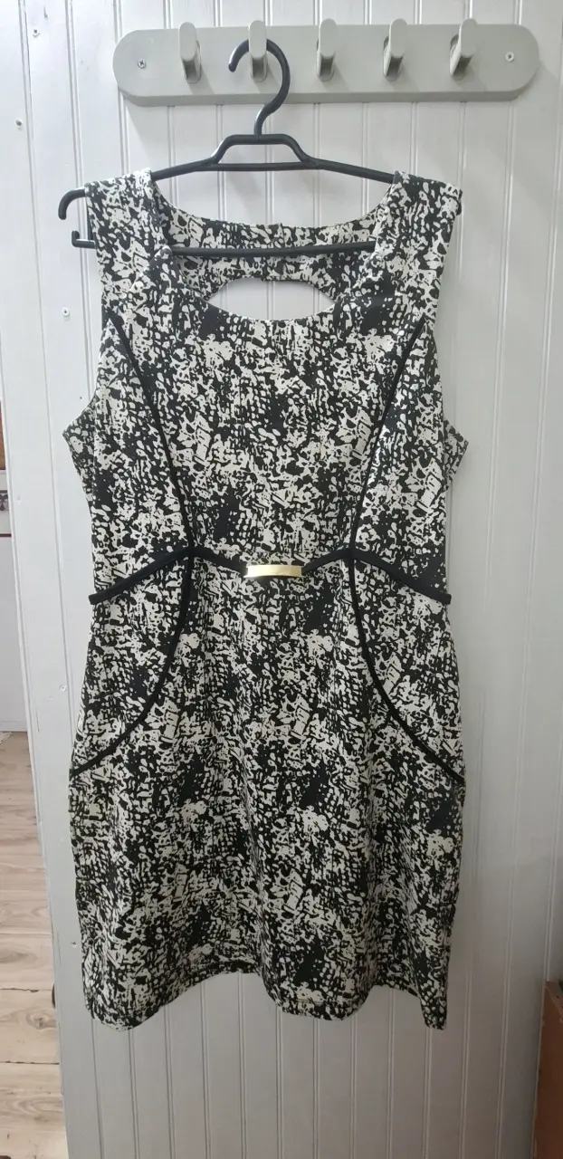 Vestido sin mangas - 1