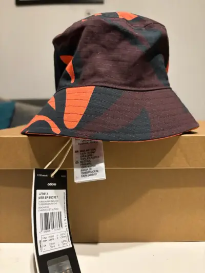 Sombrero bucket Adidas F1 edición especial - miniatura 3