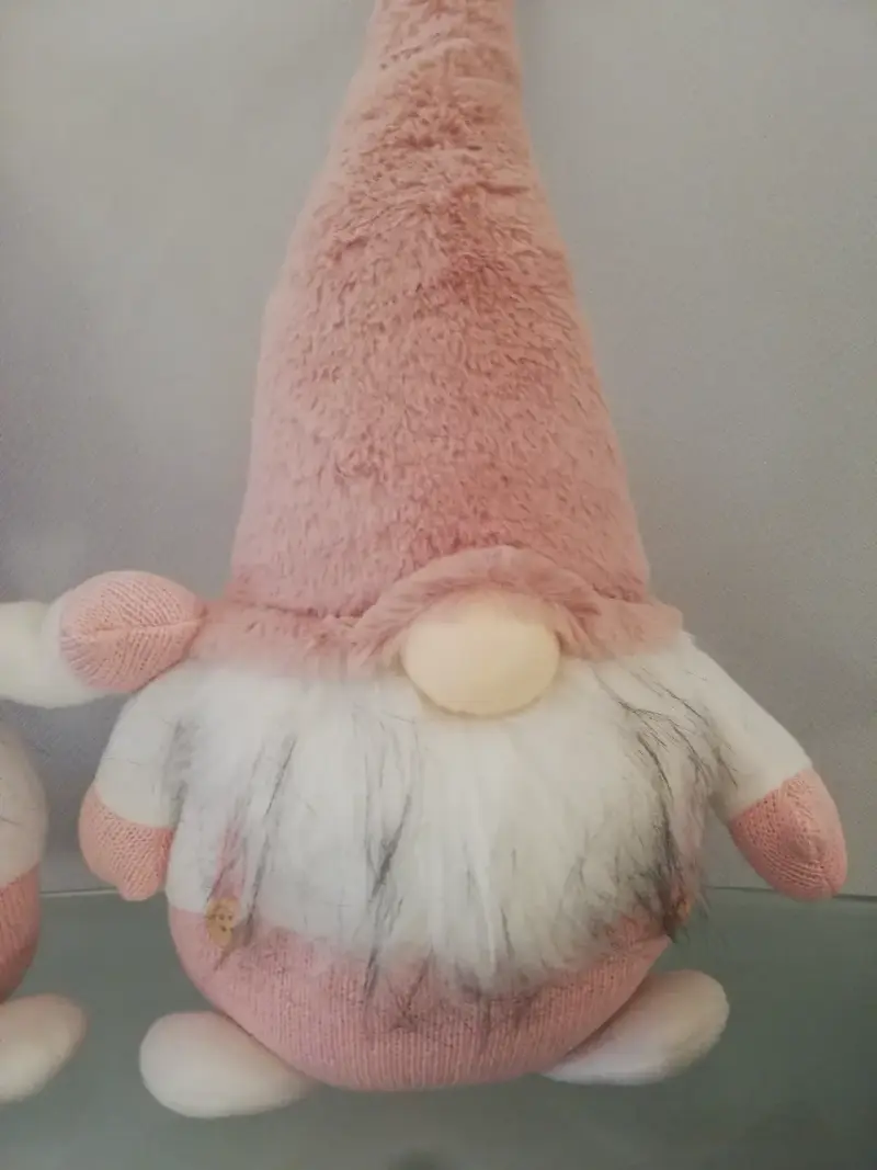 Adornos de Navidad de gnomos rosados de peluche - 3