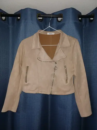 Chaqueta biker beige con cierre metálico - miniatura 1