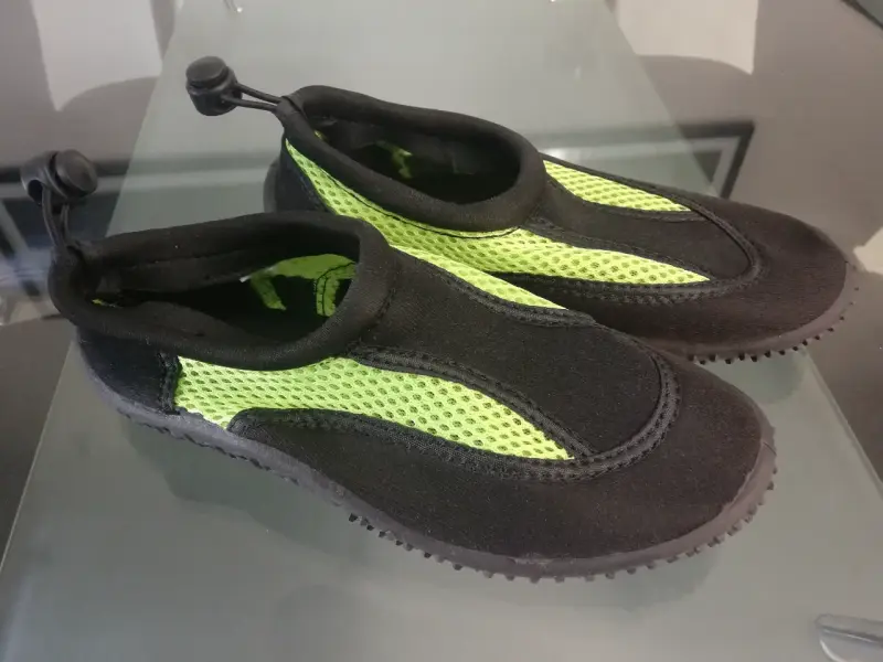 Zapatillas de agua para niños talla 33 - 2