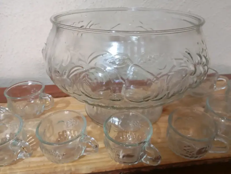 Set de ponchera de vidrio con 9 tazas, sin cucharo - 1