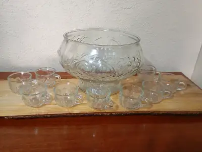Set de ponchera de vidrio con 9 tazas, sin cucharo - miniatura 3