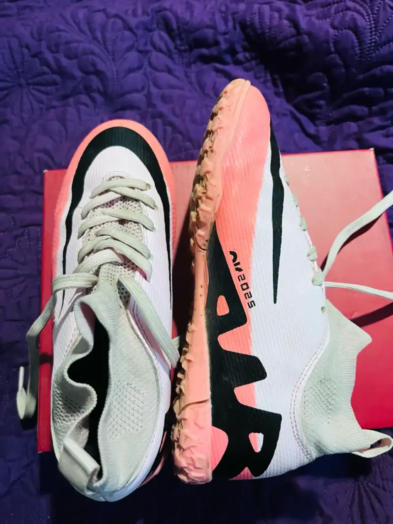 Zapatillas deportivas Nike Air blancas y rosadas