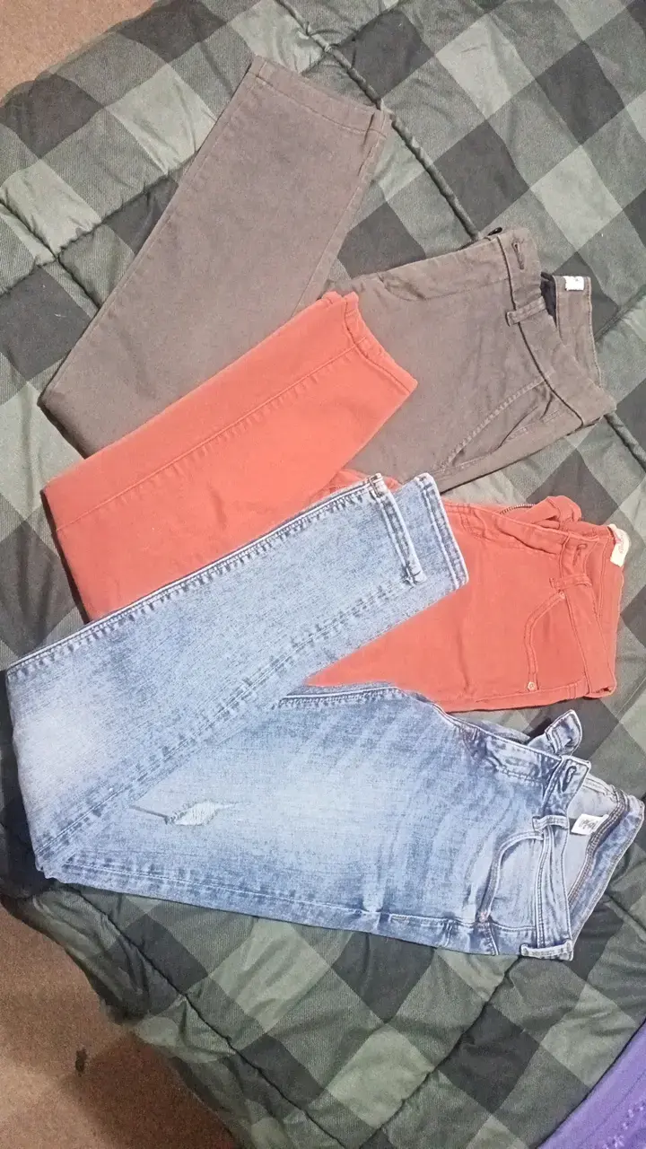 Lote de jeans y pantalones para mujer