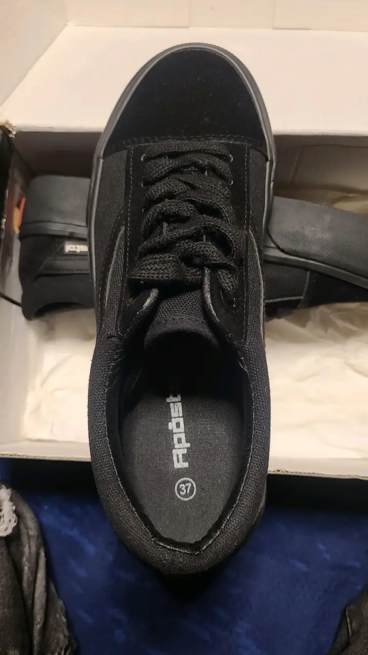 Zapatillas negras de lona Apostol - 2
