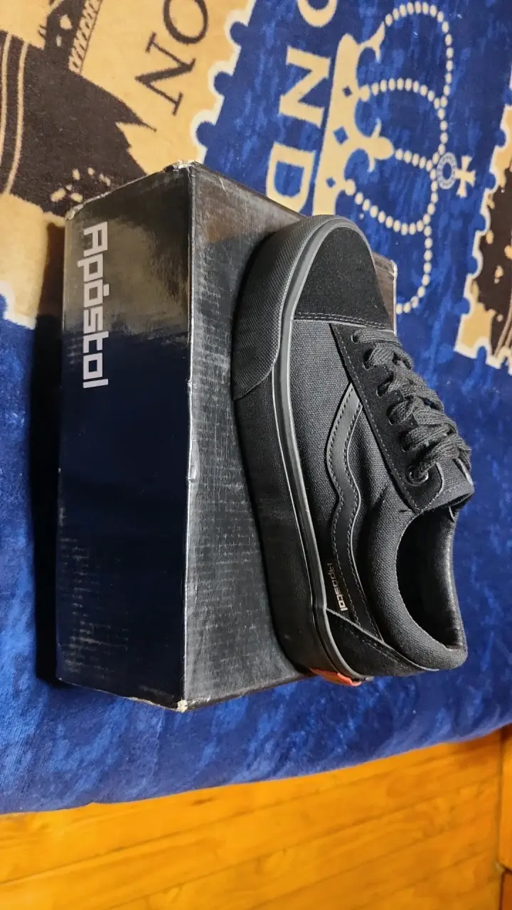 Zapatillas negras de lona Apostol - 3
