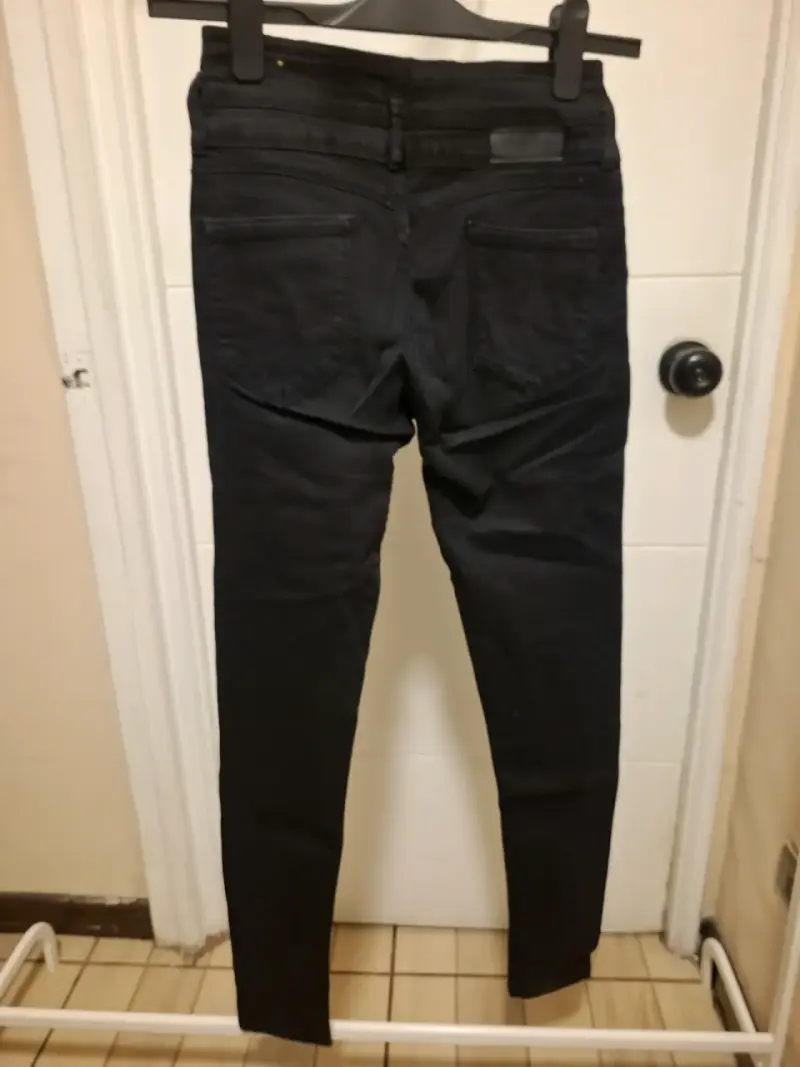 Jeans negros pitillos - 2