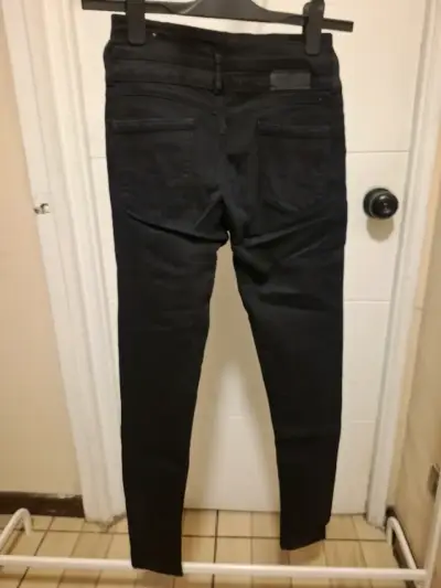 Jeans negros pitillos - miniatura 2