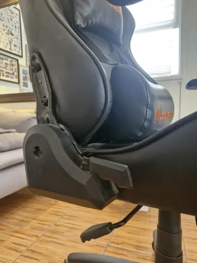 Silla gamer Cougar negra ergonómica - miniatura 5
