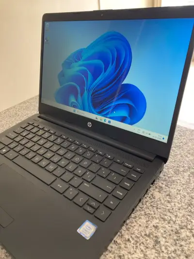 NOTEBOOK HP i3 8va - SSD M.2 119gb - 8gb RAM - miniatura 1