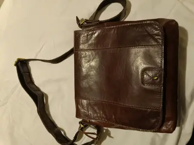 Bolso bandolera de cuero marrón vintage - miniatura 2
