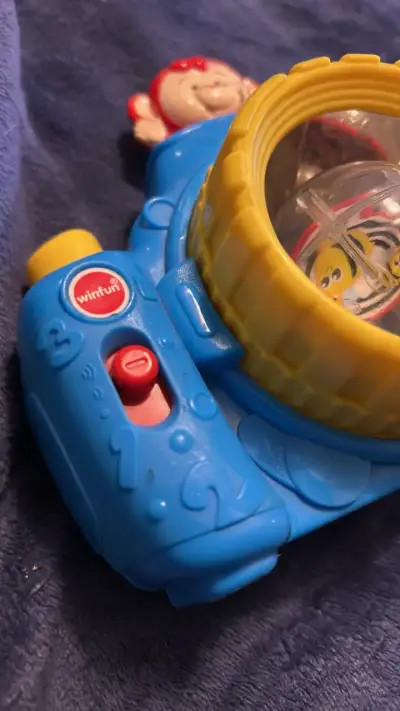 Cámara de juguete Winfun para niños - miniatura 2