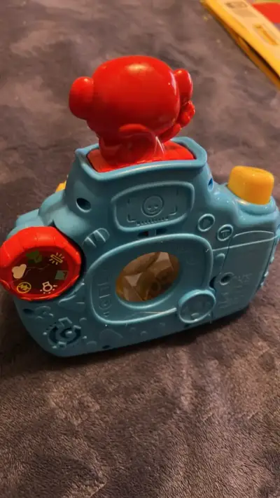 Cámara de juguete Winfun para niños - miniatura 3