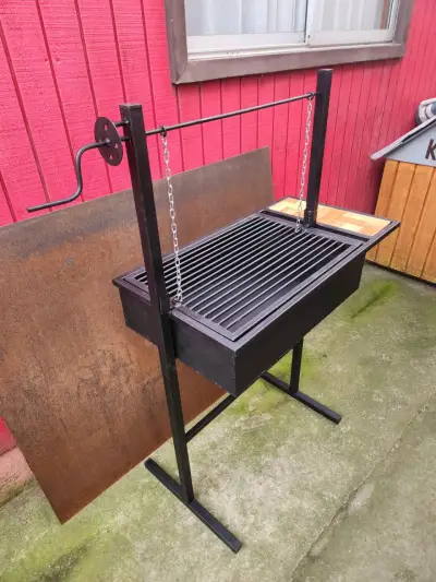 Parrilla de hierro con mesa lateral - miniatura 3