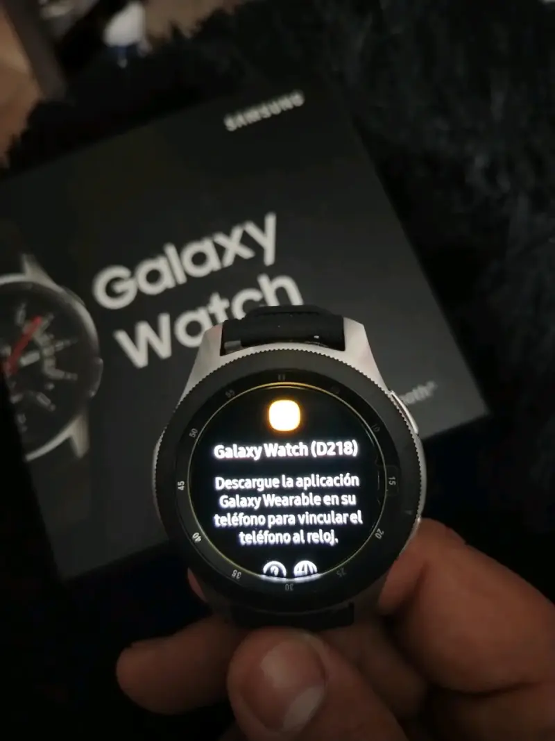 Samsung Galaxy Watch con caja original - 1