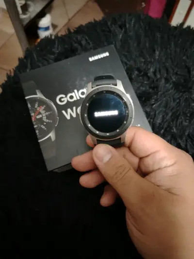 Samsung Galaxy Watch con caja original - miniatura 2