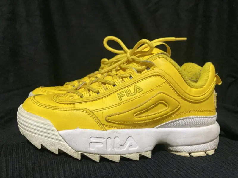 Zapatillas Fila amarillas deportivas - 1