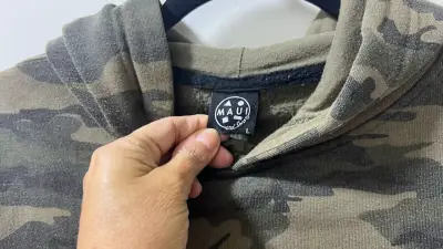 Polerón camuflado Maui & Sons con capucha - miniatura 3