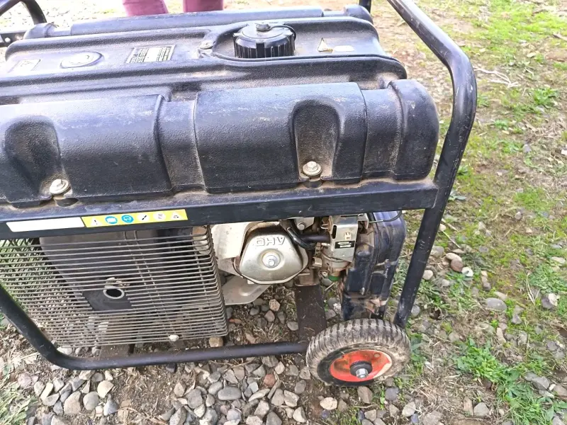 Generador a gasolina GG6000 potente - 3