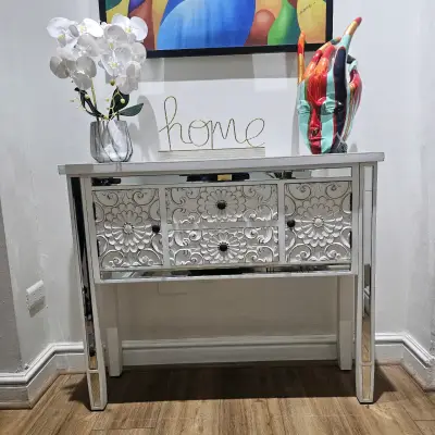 Consola decorativa blanca con espejo - miniatura 2